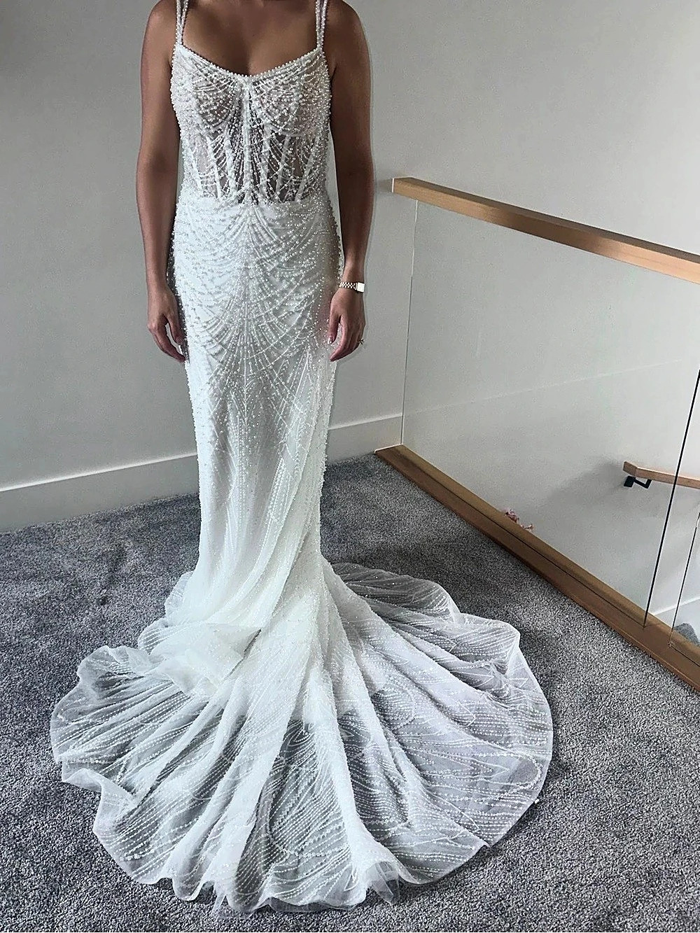 Bridal Gown with Train in White Like New